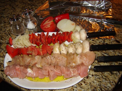 Marinating grilled Greek kabobs recipe from Paggi Pazzo