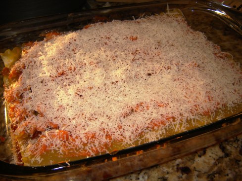 Preparing Lasagne alla Bolognese recipe from Paggi Pazzo